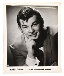 Ricki Dunn Publicity Photograph